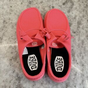 HEYDUDE Electric Pink Womens Slip-on